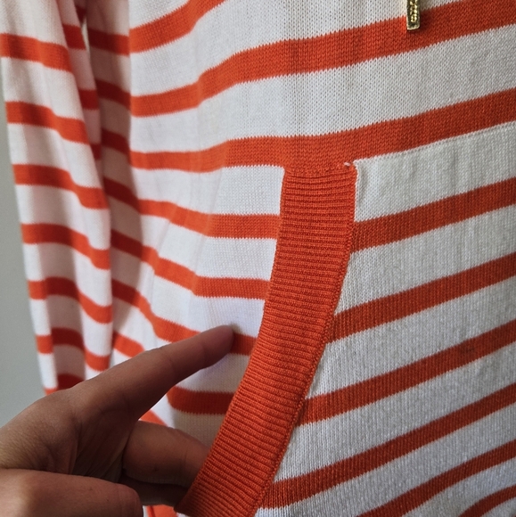 MICHAEL KORS Striped Orange and White Hooded Sweater With Gold Chain. Medium - Picture 3 of 13